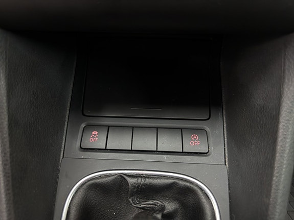 Volkswagen Golf VI 14 of 15