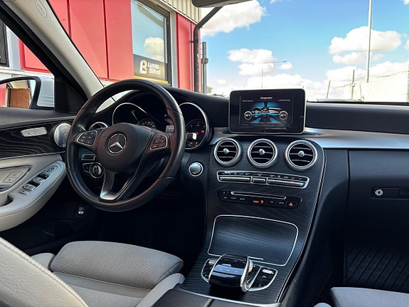 Mercedes-Benz C220 d 10 of 30
