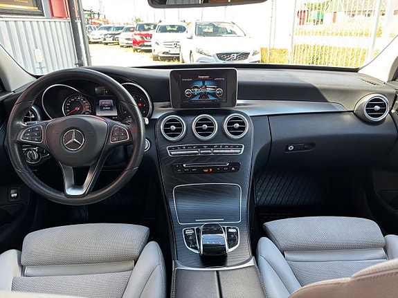 Mercedes-Benz C220 d 8 of 30