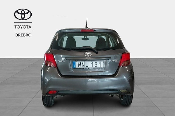 Toyota Yaris 4 of 10