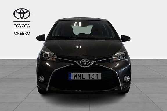 Toyota Yaris 5 of 10
