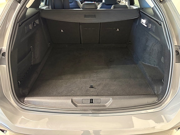 Peugeot 308 SW 17 of 17