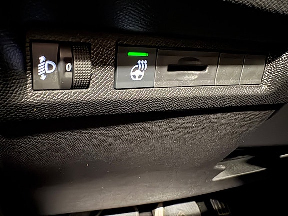 Peugeot 308 SW 16 of 17