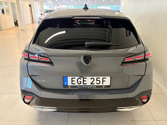 Peugeot 308 SW 4 of 17