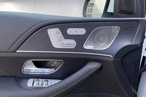 Mercedes-Benz GLS450 d 18 of 27