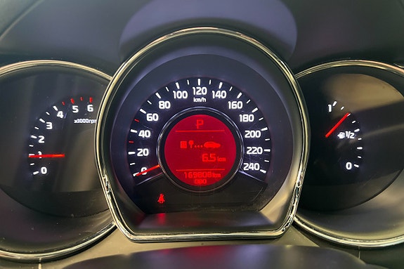 Kia Ceed 10 of 16