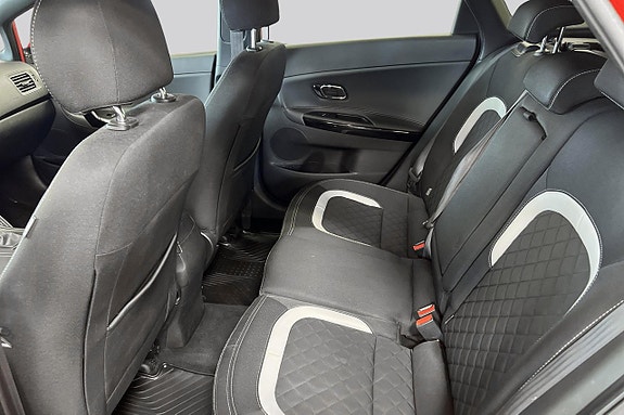 Kia Ceed 9 of 16