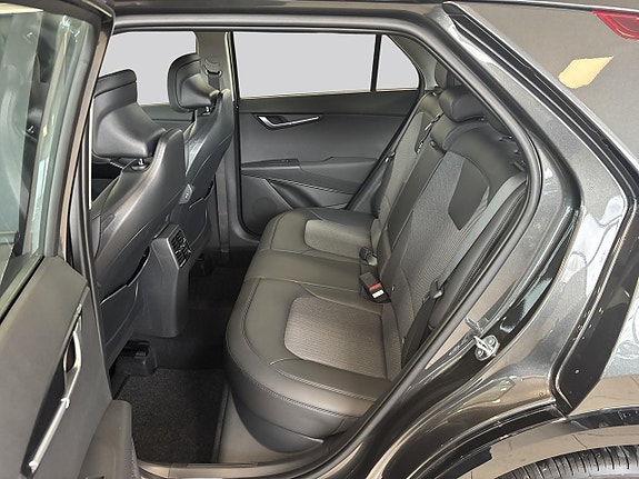Kia Niro 9 of 15
