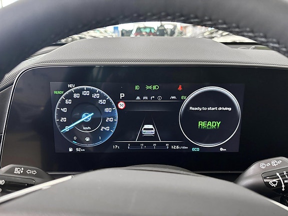 Kia Niro 10 of 15