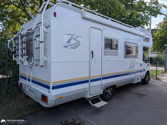 Bürstner A645 *Familjebil / 6 bältade / Rymlig 2 of 21