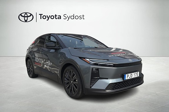 Toyota C-HR 8 of 15