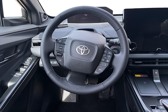 Toyota C-HR 15 of 15
