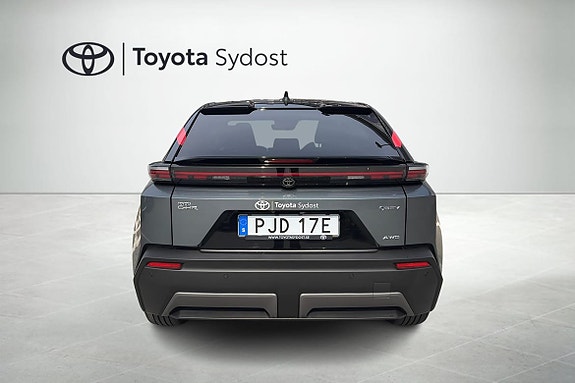 Toyota C-HR 5 of 15