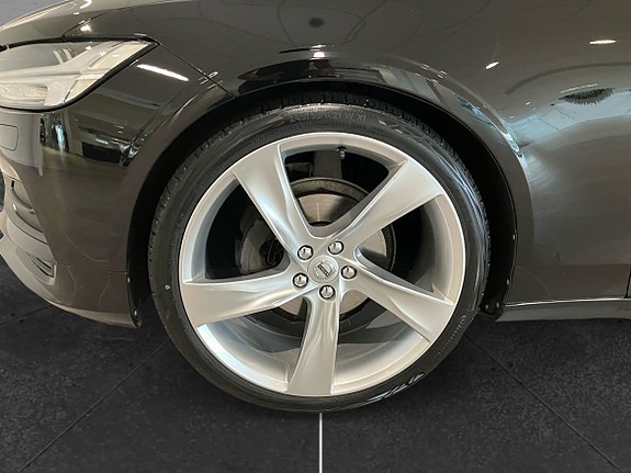 Volvo V90 9 of 14