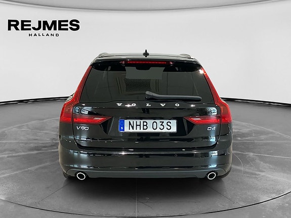Volvo V90 7 of 14