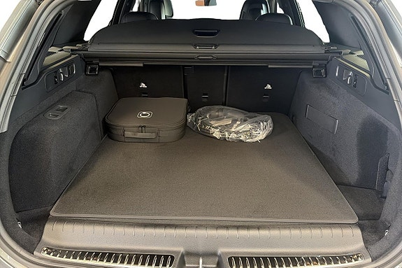 Mercedes-Benz C300 e 20 of 20