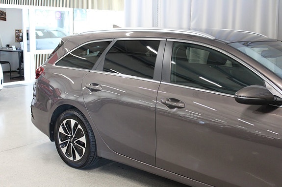 Kia Ceed 9 of 29