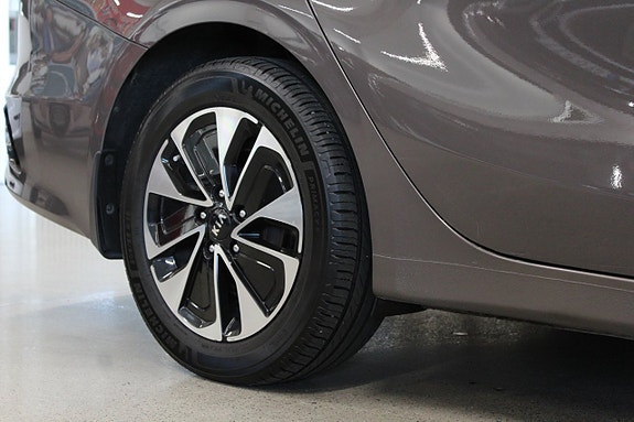 Kia Ceed 11 of 29