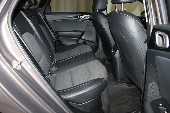 Kia Ceed 18 of 29