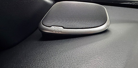 Toyota HiLux 21 of 29
