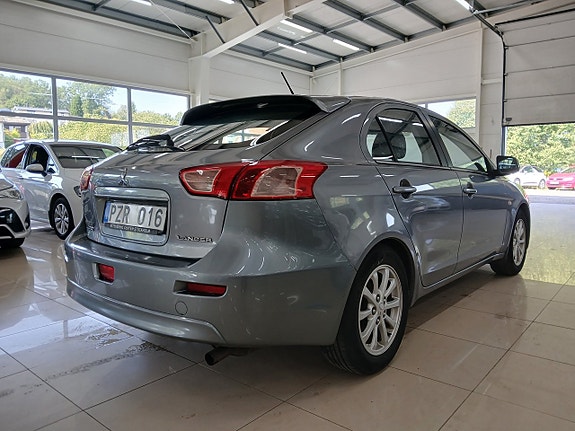Mitsubishi Lancer 5 of 18