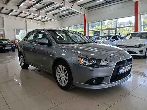 Mitsubishi Lancer 3 of 18
