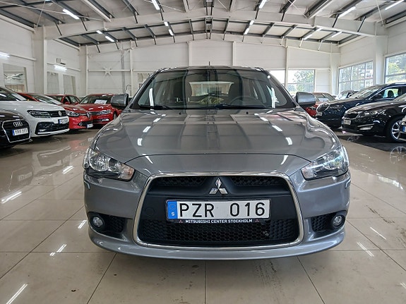 Mitsubishi Lancer 2 of 18