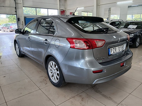 Mitsubishi Lancer 7 of 18