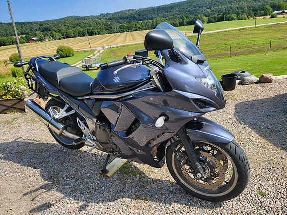 Suzuki GSX1250FA Bandit 2 of 5