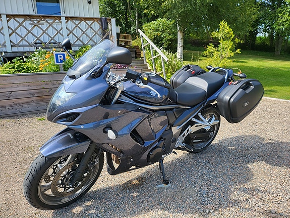 Suzuki GSX1250FA Bandit 3 of 5