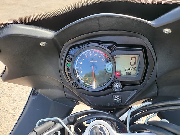 Suzuki GSX1250FA Bandit 4 of 5