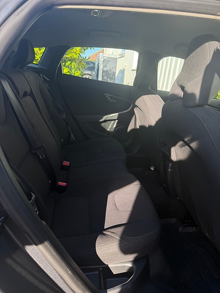 Volvo V40 8 of 9