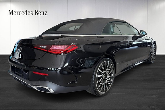 Mercedes-Benz CLE200 9 of 27