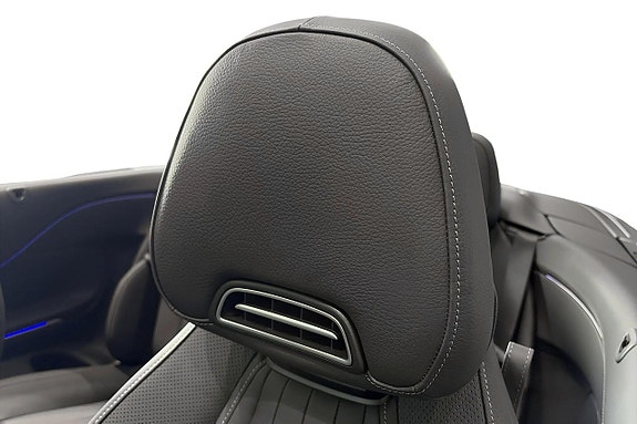 Mercedes-Benz CLE200 13 of 27