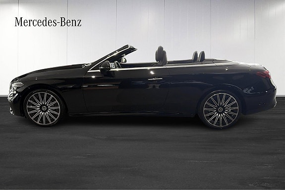 Mercedes-Benz CLE200 2 of 27