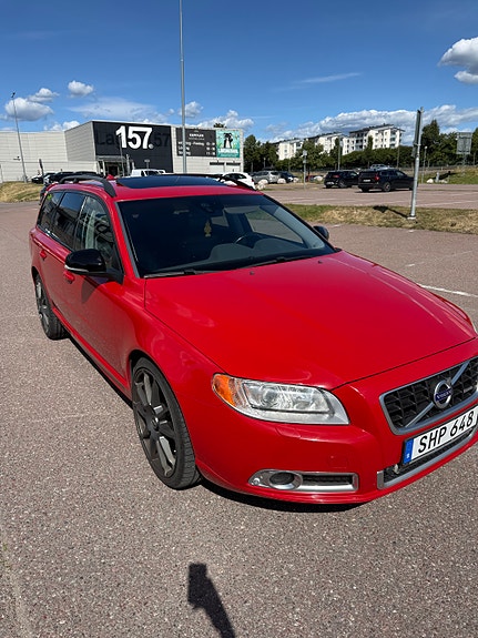 Volvo V70 4 of 18