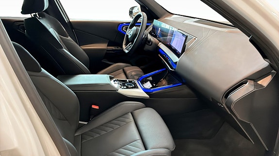 BMW X3 3 of 9