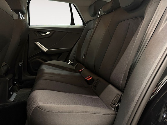 Audi Q2 14 of 19