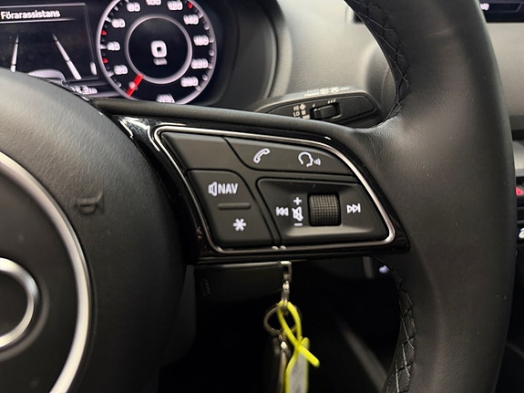 Audi Q2 19 of 19