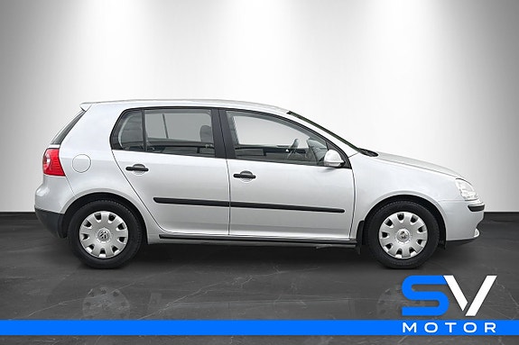 Volkswagen Golf V 5 of 16