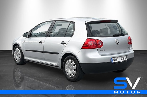 Volkswagen Golf V 3 of 16