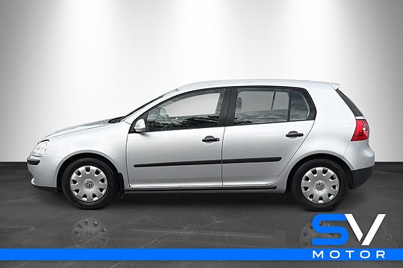 Volkswagen Golf V 2 of 16