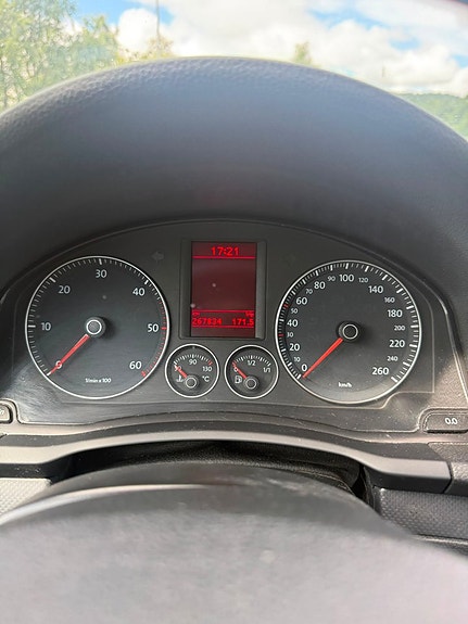 Volkswagen Golf V 12 of 12