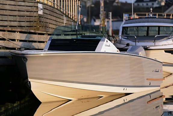 Cormate Utility 27 – Navy Grey, Mercury V8 300 hk 3 of 10