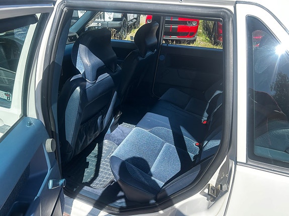 Volvo 850 11 of 23