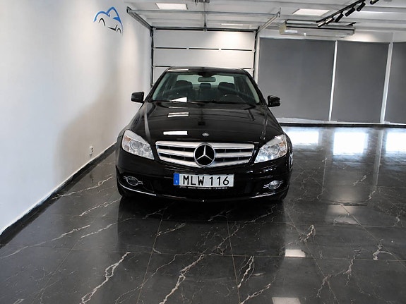 Mercedes-Benz C180 3 of 13