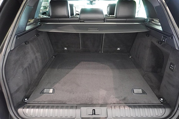 Land Rover Range Rover Sport 16 of 19