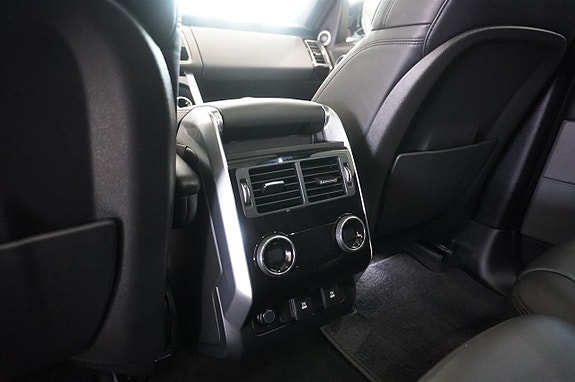 Land Rover Range Rover Sport 8 of 19