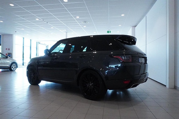 Land Rover Range Rover Sport 3 of 19