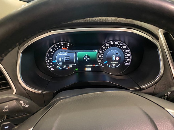 Ford Edge 21 of 25